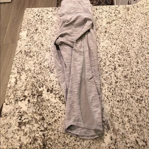 Size 6 lulu lemon crop wonder under leggings!